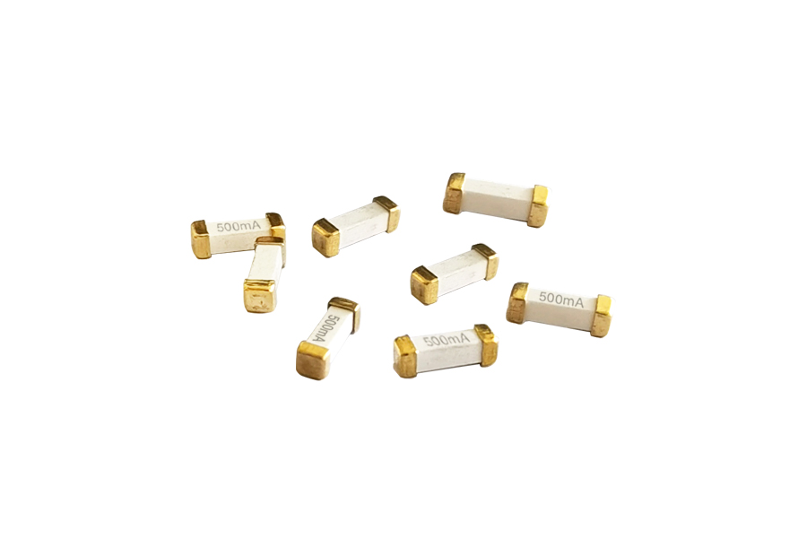 Surge resistant fuse1035.01V 1035(10x3.2x3.2mm) 600Vac/80Vdc 0.5-2A